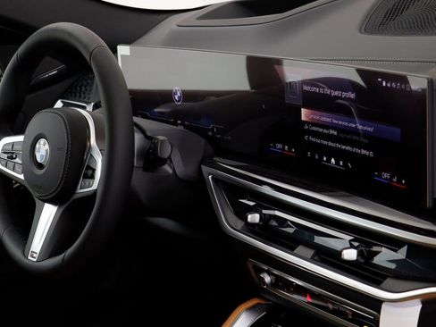 New 2026 BMW X6 xDrive40i w/ Climate Comfort Package image 21