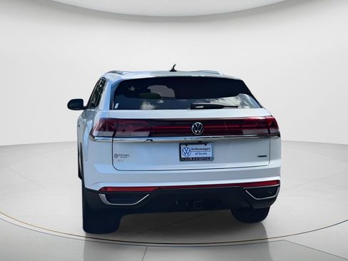New 2026 Volkswagen Atlas Cross Sport SE image 7