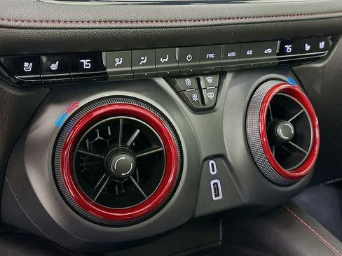 Used 2023 Chevrolet Blazer RS w/ Enhanced Convenience Package image 18