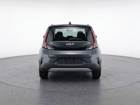 Used 2025 Kia Soul LX w/ LX Technology Package image 7