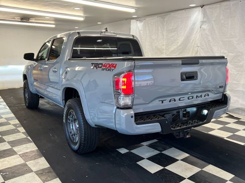 Used 2021 Toyota Tacoma TRD Sport w/ Technology Package AWD/4WD image 9