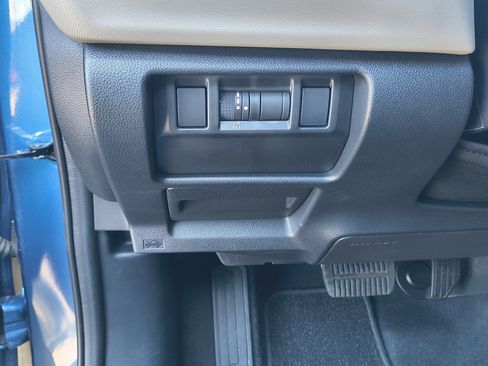 Used 2025 Subaru Forester image 24