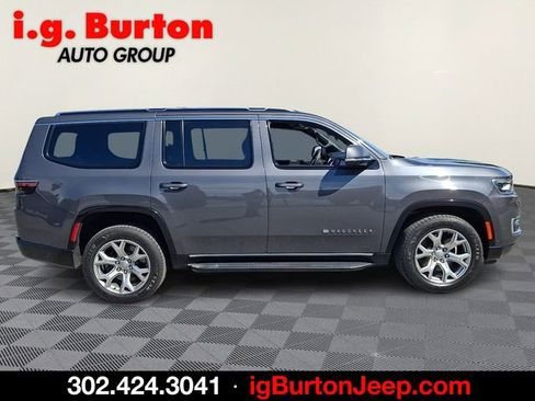 Used 2022 Jeep Wagoneer Series II AWD/4WD image 7