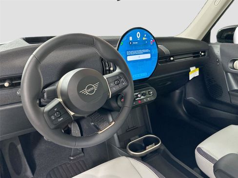 Certified 2025 MINI Cooper S FWD image 8