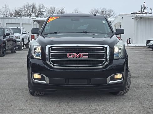 Used 2017 GMC Yukon XL SLT w/ Open Road Package image 2