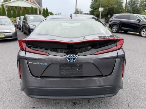 Used 2017 Toyota Prius Prime Premium FWD image 6