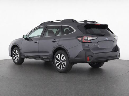 Used 2022 Subaru Outback Premium AWD/4WD image 4