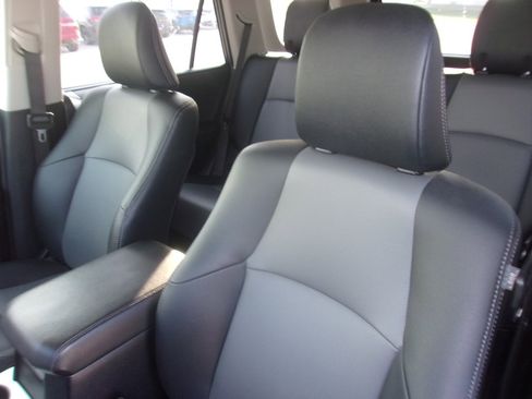 Used 2024 Toyota 4Runner SR5 Premium AWD/4WD image 11