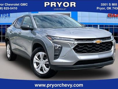 Used 2024 Chevrolet Trax LS w/ Driver Confidence Package