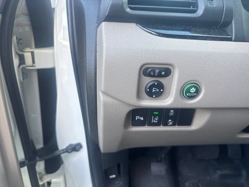Used 2016 Honda Pilot Elite image 22