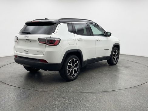 Used 2025 Jeep Compass Limited AWD/4WD image 9