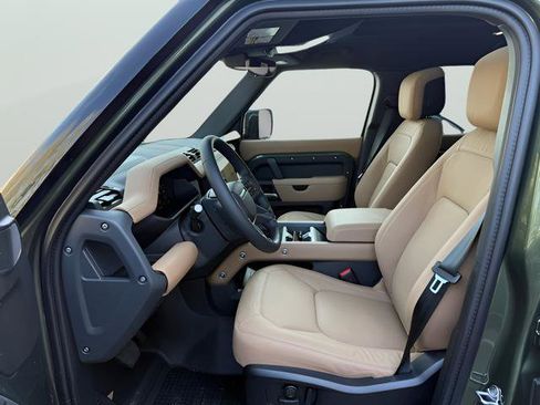 New 2026 Land Rover Defender 110 X-Dynamic SE image 17