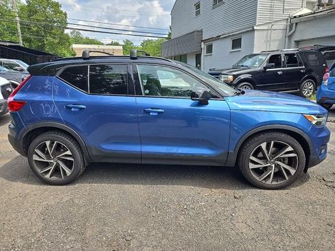 Used 2020 Volvo XC40 T5 R-Design w/ Protection Package Premier AWD/4WD image 8