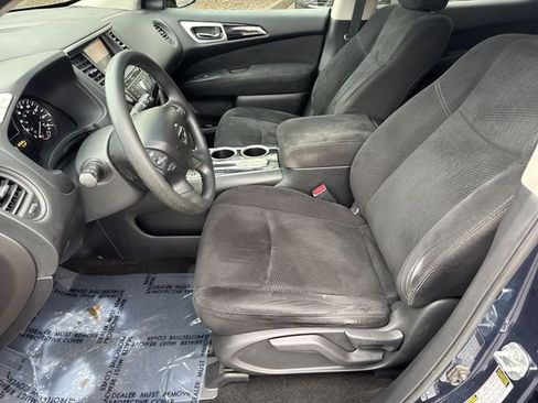 Used 2015 Nissan Pathfinder S image 16