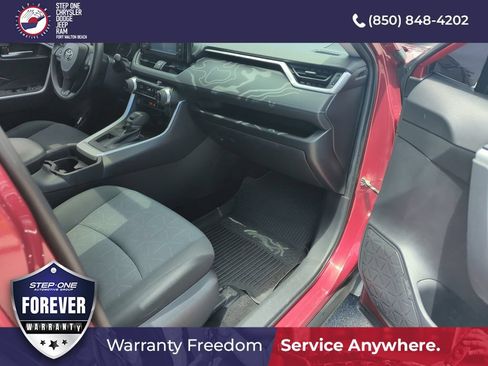 Used 2019 Toyota RAV4 XLE FWD image 35