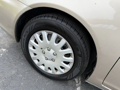 Used 2004 Toyota Camry XLE image 10