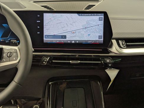 New 2026 BMW X2 xDrive28i w/ Technology Package AWD/4WD image 24