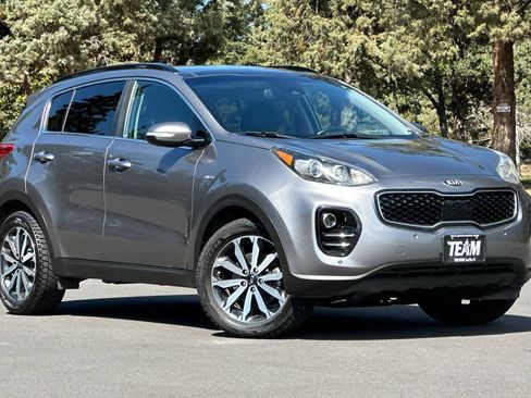 Used 2018 Kia Sportage EX w/ EX Technology Package AWD/4WD image 2