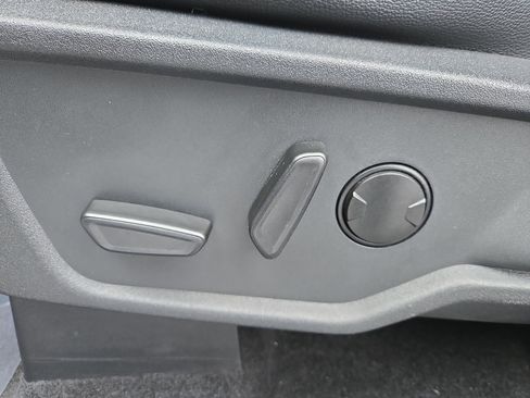 Used 2023 Ford Bronco Wildtrak image 13