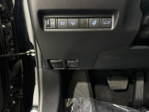 Used 2022 Toyota RAV4 XLE image 26