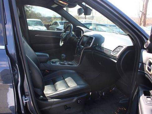 Used 2014 Jeep Grand Cherokee Overland image 10