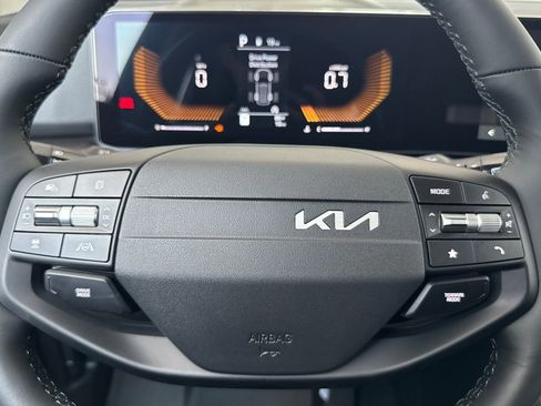 New 2026 Kia Sportage EX image 19