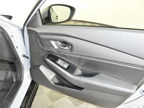 Certified 2025 Honda Accord Touring image 41