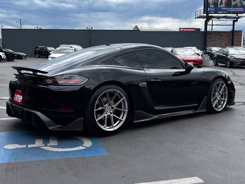 Used 2018 Porsche 718 Cayman RWD image 5