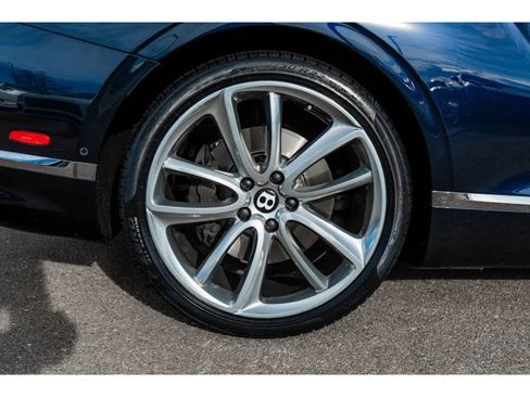 Used 2022 Bentley Continental GT V8 image 42