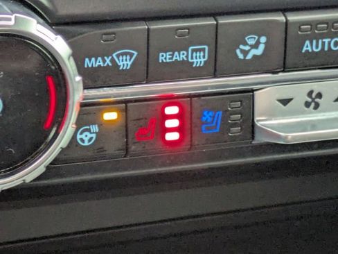 Certified 2023 Ford F150 Lariat w/ Equipment Group 502A High image 23