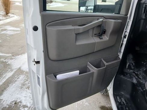 New 2025 GMC Savana 3500 Extended w/ Power Convenience Package RWD image 12