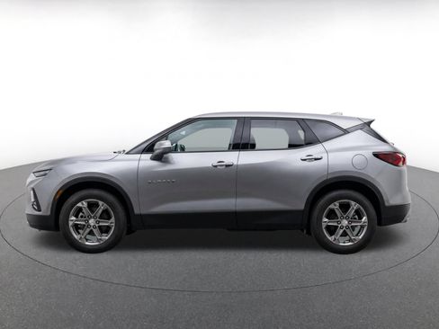 Used 2026 Chevrolet Blazer LT FWD image 4