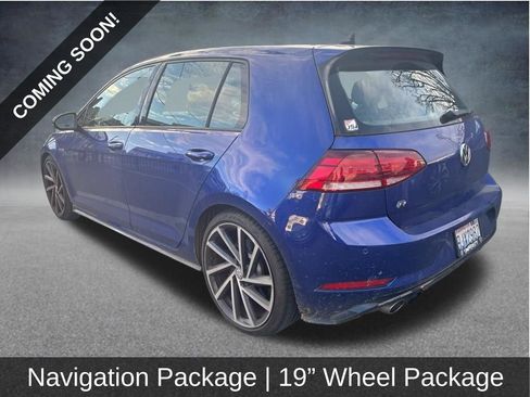 Used 2018 Volkswagen Golf R 4-Door image 3
