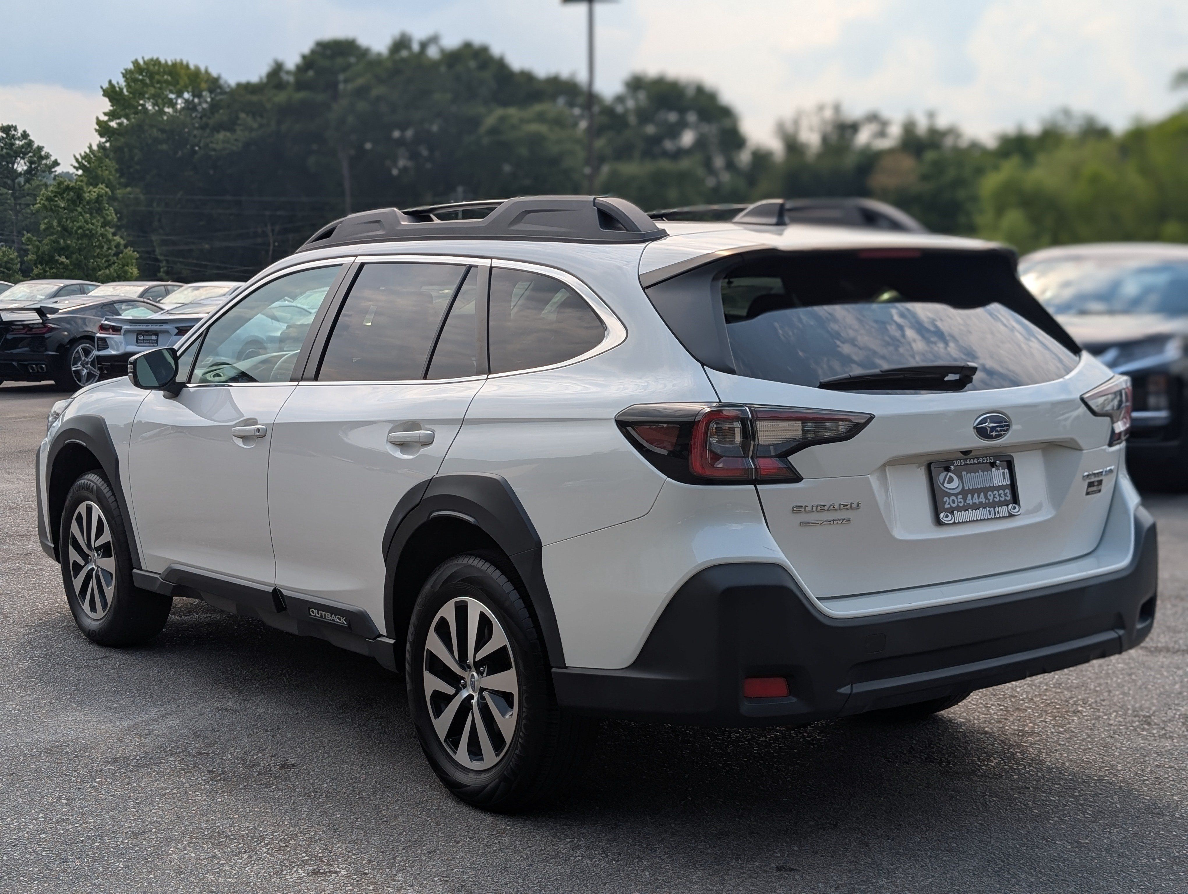 Used 2023 Subaru Outback Premium AWD/4WD image 7
