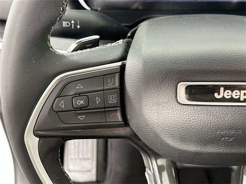 Used 2023 Jeep Grand Cherokee Altitude image 22