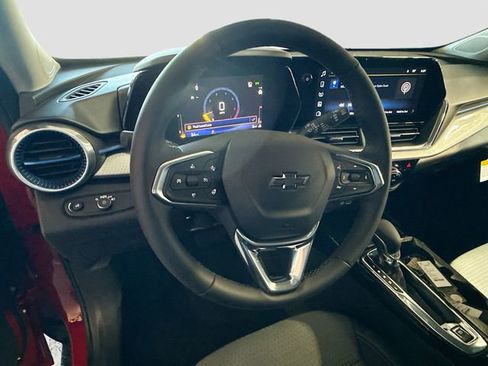 New 2026 Chevrolet Trax LT w/ Midnight Edition image 12