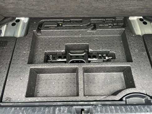 Used 2023 Subaru Legacy Premium image 12