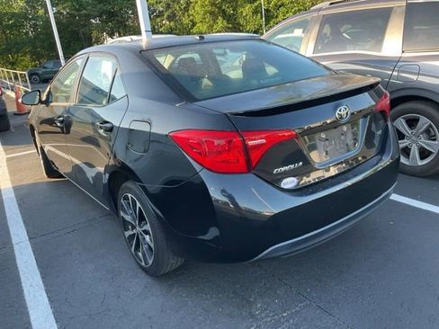 Used 2017 Toyota Corolla SE w/ SE Premium Package image 9