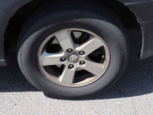 Used 2010 Dodge Grand Caravan Hero w/ Popular Equipment Group image 9