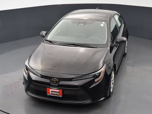 Used 2024 Toyota Corolla LE FWD image 22