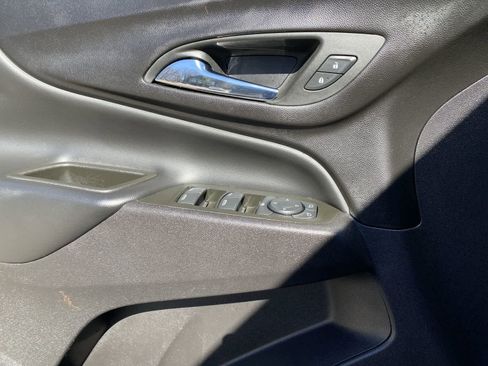 Used 2024 Chevrolet Equinox LT image 20