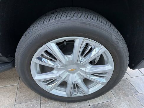 Used 2023 Chevrolet Tahoe High Country AWD/4WD image 34