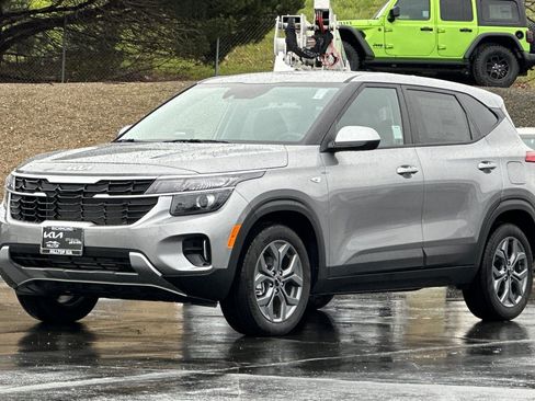 New 2026 Kia Seltos LX image 8