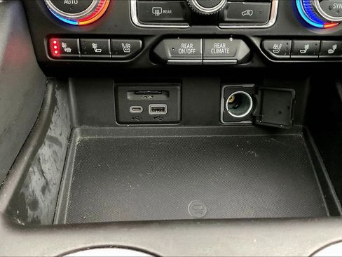 Used 2021 GMC Yukon XL AT4 w/ AT4 Premium Package image 18