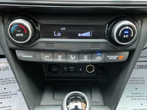 Used 2019 Hyundai Kona Ultimate FWD image 17