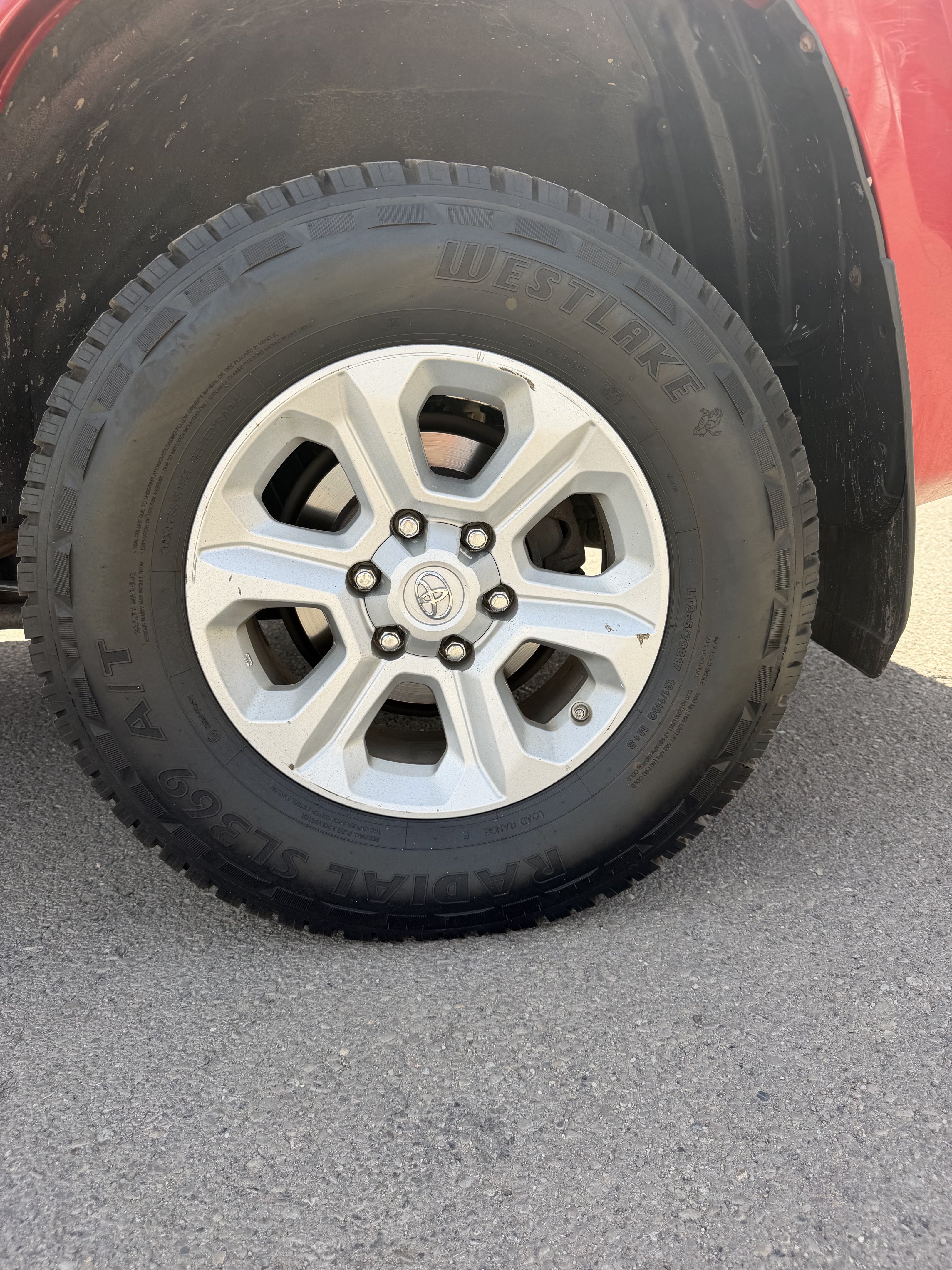 Used 2016 Toyota 4Runner SR5 AWD/4WD image 14