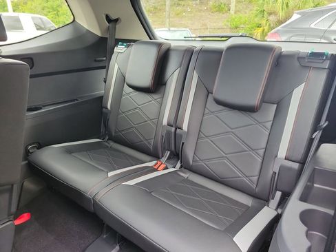 Certified 2026 Volkswagen Atlas Peak Edition AWD/4WD image 14