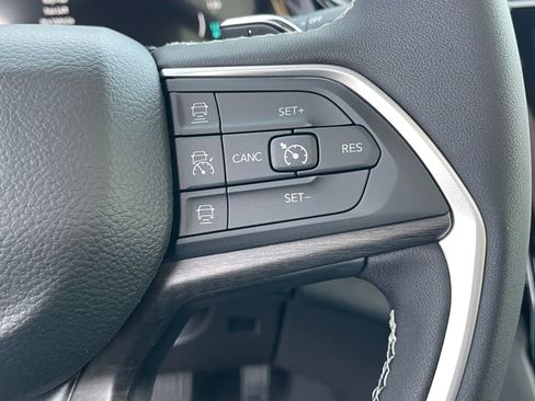 New 2024 Jeep Grand Cherokee Limited 4xe w/ Luxury Tech Group II image 22