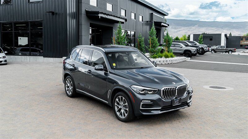 Used 2019 BMW X5 xDrive40i w/ Convenience Package AWD/4WD image 7