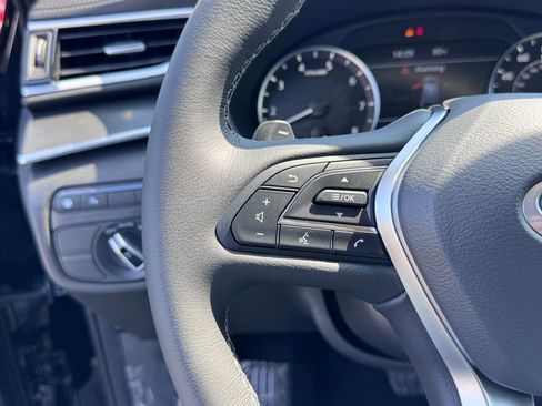 New 2025 INFINITI QX50 Luxe image 8